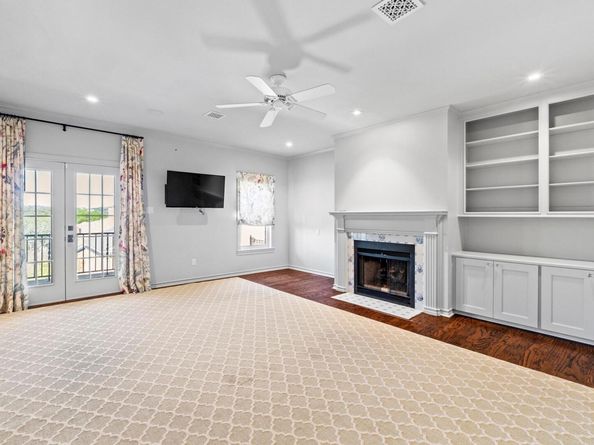 2702 Hillview Green LN, Austin TX 78703