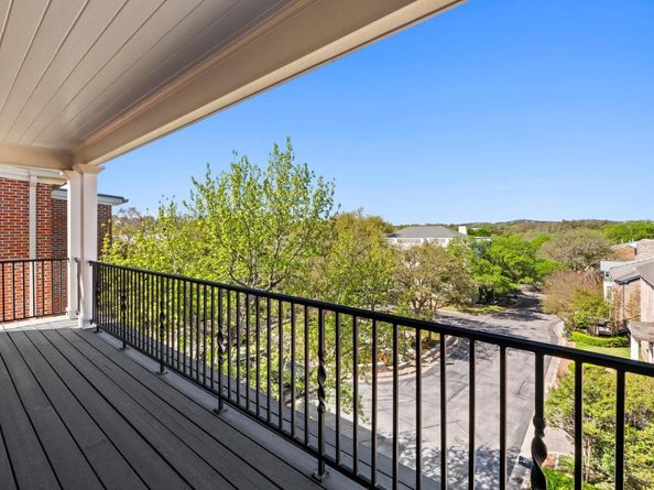 2702 Hillview Green LN, Austin TX 78703