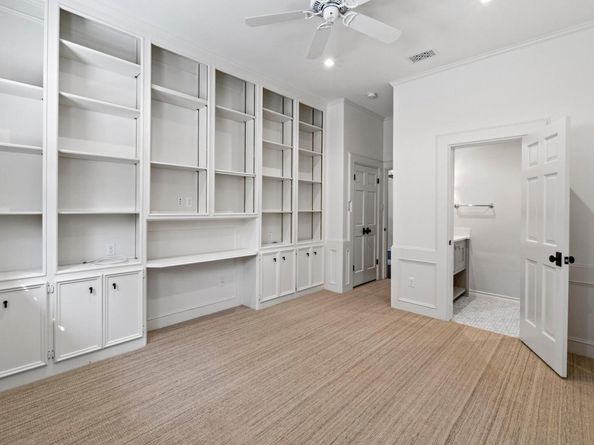 2702 Hillview Green LN, Austin TX 78703