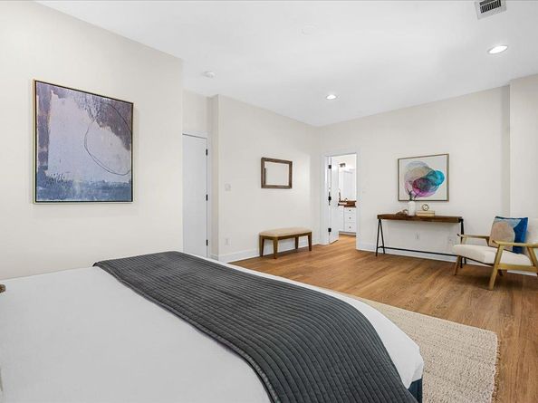 2022 E 2nd ST, Austin TX 78702