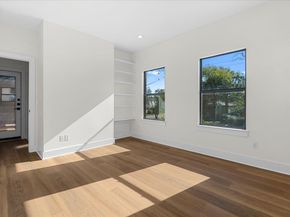 2022 E 2nd ST, Austin TX 78702