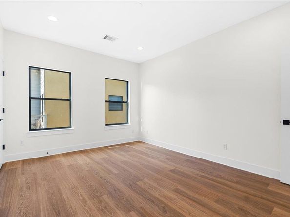 2022 E 2nd ST, Austin TX 78702