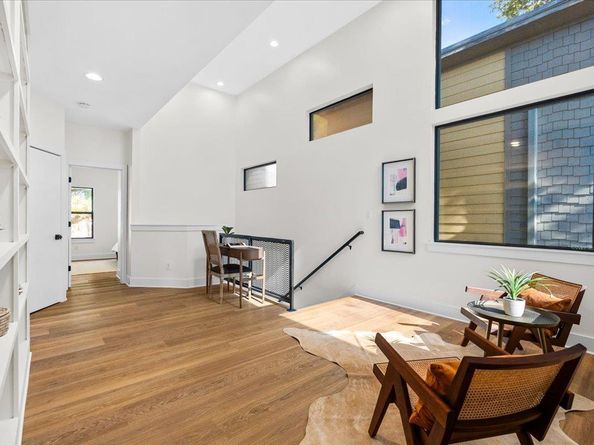 2022 E 2nd ST, Austin TX 78702