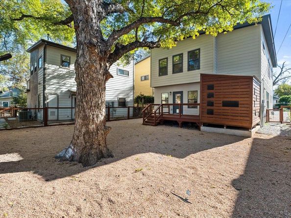 2022 E 2nd ST, Austin TX 78702