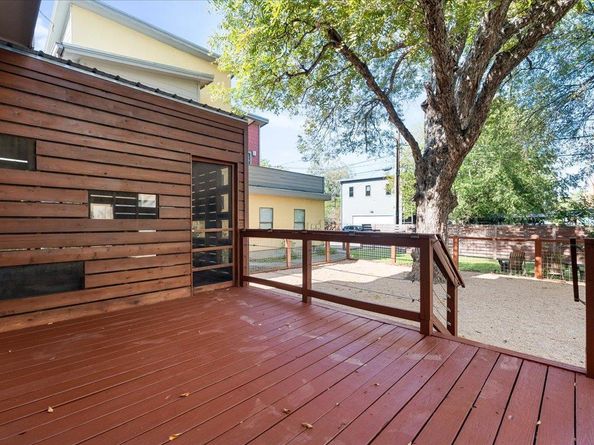 2022 E 2nd ST, Austin TX 78702