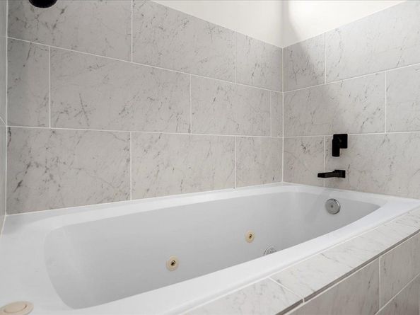 2022 E 2nd ST, Austin TX 78702