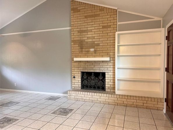 8500 Woodstone Dr, Austin TX 78757
