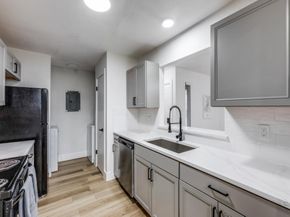 1845 River Crossing CIR B, Austin TX 78741