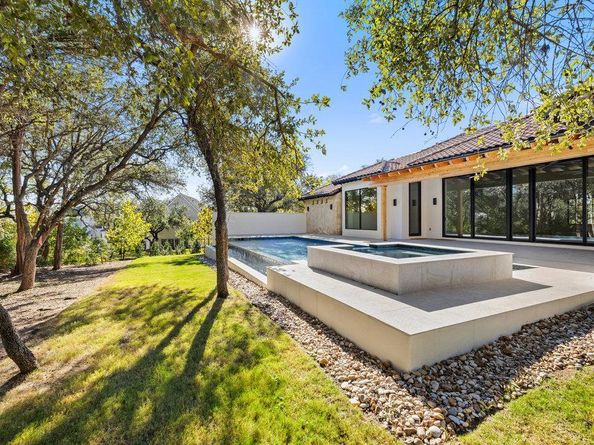 2904 Maravillas LOOP, Austin TX 78735