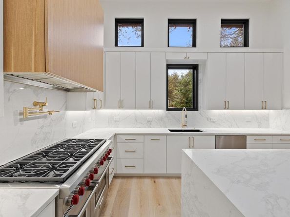 2904 Maravillas LOOP, Austin TX 78735