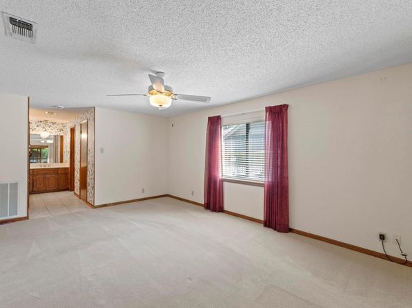 7207 Fireoak DR, Austin TX 78759