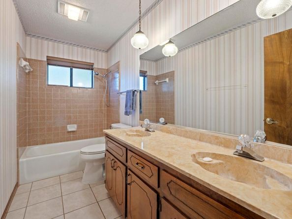 7207 Fireoak DR, Austin TX 78759