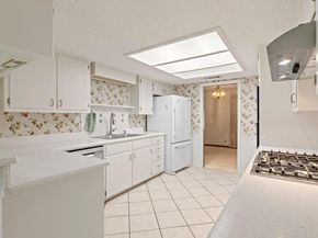 7207 Fireoak DR, Austin TX 78759