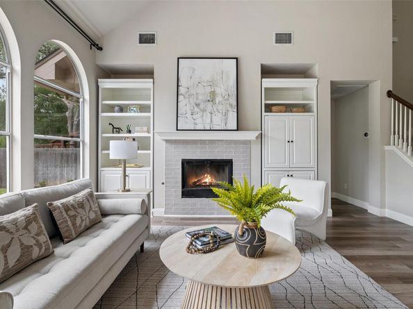 4604 Hibiscus Valley DR, Austin TX 78739