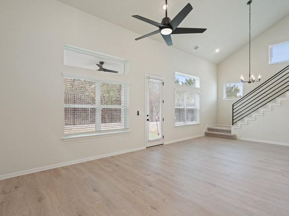 2008 Kit CIR, Austin TX 78758