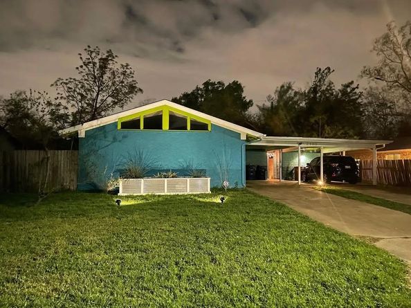 2105 Wordsworth DR, Austin TX 78704