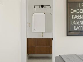 2305 E 21st ST 2, Austin TX 78722