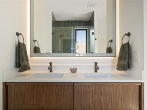 2305 E 21st ST 2, Austin TX 78722