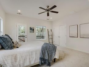 2109 Newfield LN A, Austin TX 78703