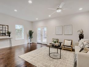 2109 Newfield LN A, Austin TX 78703
