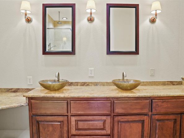 1520 Ben Crenshaw WAY 120, Austin TX 78746
