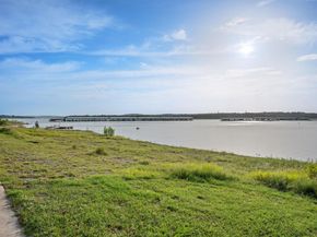 6300 Lakeshore DR, Lago Vista TX 78645