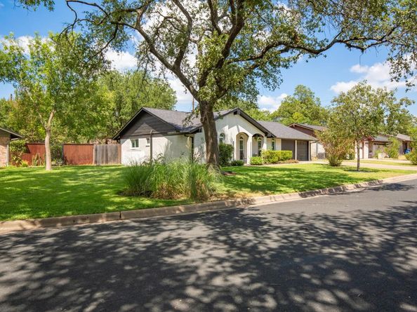 8608 Donna Gail DR, Austin TX 78757