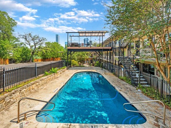 1202 Newning Ave 208, Austin TX 78704