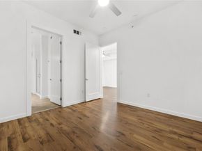 4801 Springdale RD 1005, Austin TX 78723