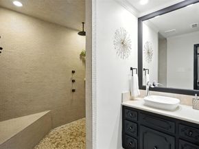 402 Seawind ST, Lakeway TX 78734