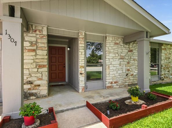 1307 Dove Haven DR, Pflugerville TX 78660