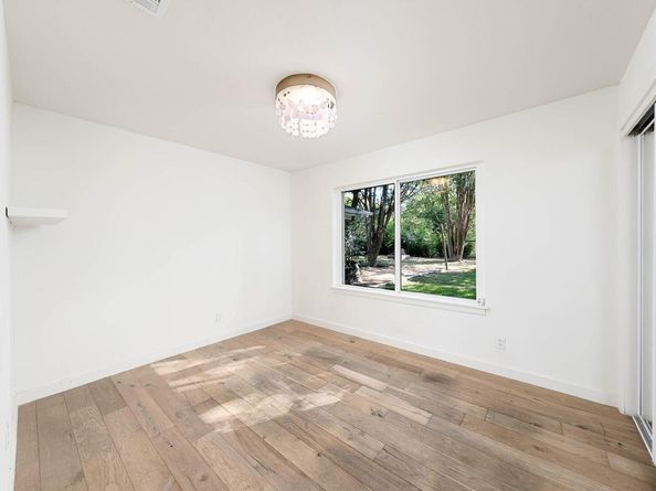 6017 Belfast DR, Austin TX 78723