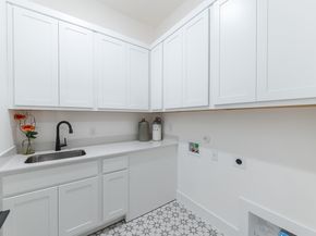 604 Grapeleaf DR, Lakeway TX 78738