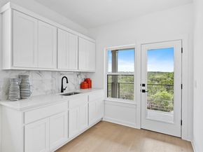 604 Grapeleaf DR, Lakeway TX 78738