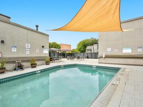 935 La Posada DR 128, Austin TX 78752