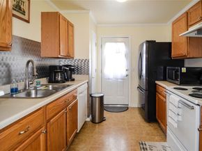 8604 Dittmar Oaks DR, Austin TX 78748