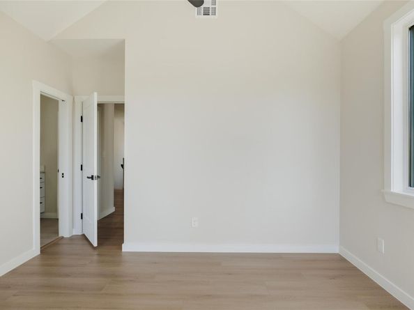 901 Redd ST, Austin TX 78745