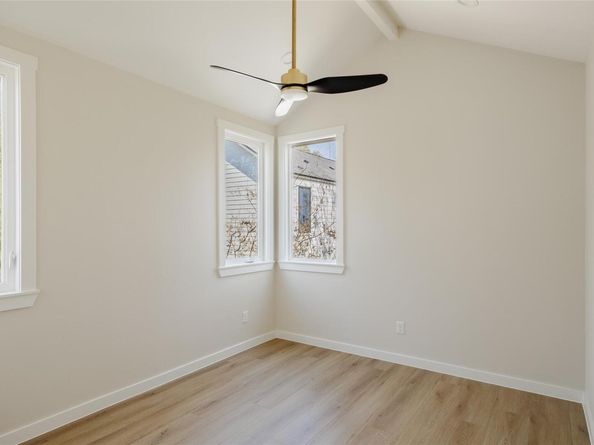 901 Redd ST, Austin TX 78745