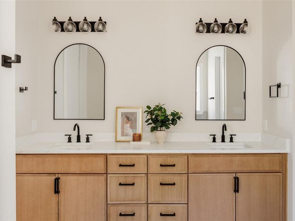 901 Redd ST, Austin TX 78745