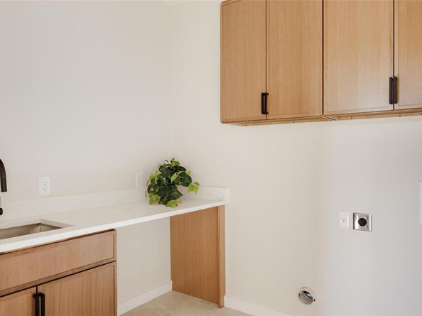 901 Redd ST, Austin TX 78745