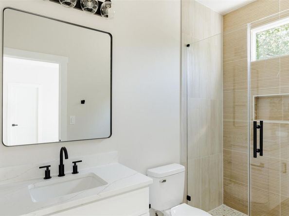 901 Redd ST, Austin TX 78745