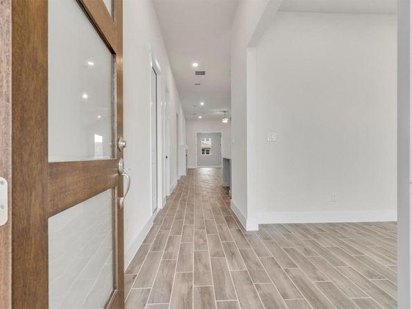 8502 Red Bottle Brush RD, Lago Vista TX 78645
