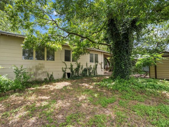 1102 Southwood RD, Austin TX 78704