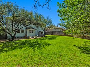 11916 Loomis Dr, Austin TX 78738