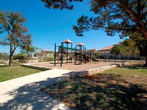 11916 Loomis Dr, Austin TX 78738