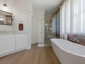 11916 Loomis Dr, Austin TX 78738