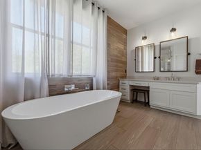 11916 Loomis Dr, Austin TX 78738