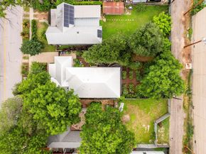 905 E 2nd ST, Austin TX 78702