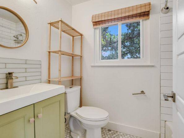 7617 Eastcrest DR, Austin TX 78752