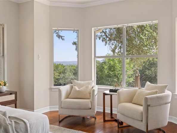 604 N River Hills RD, Austin TX 78733